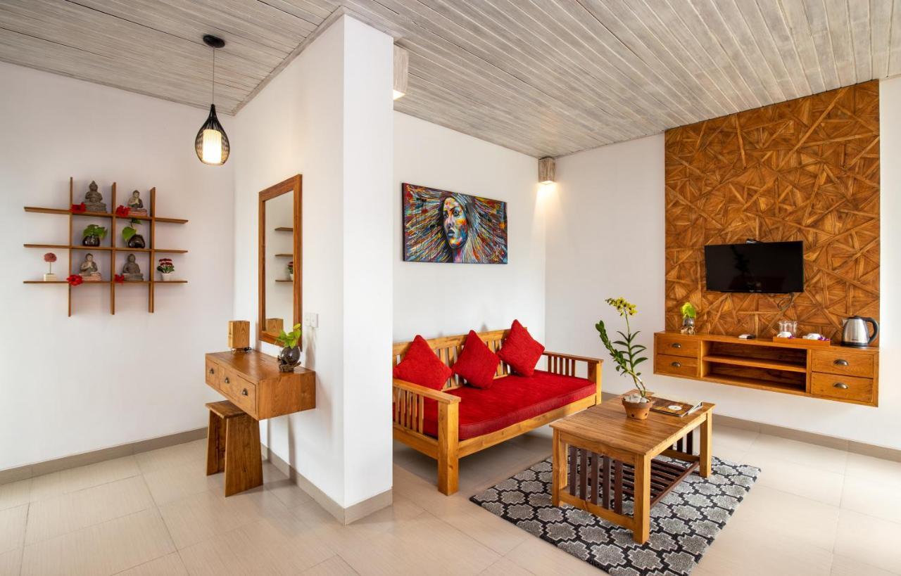 Abian Taksu Suite & Villas เตกากาลัง ภายนอก รูปภาพ