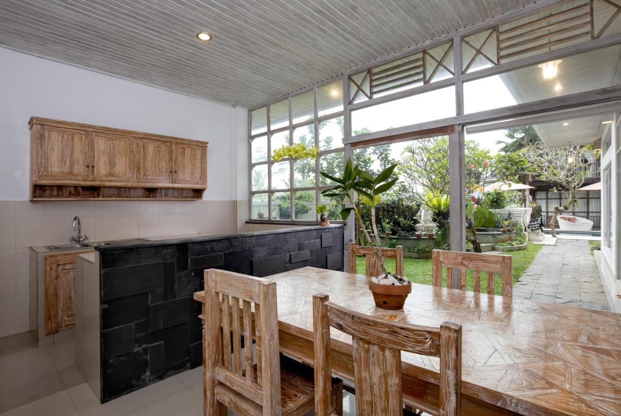 Abian Taksu Suite & Villas เตกากาลัง ภายนอก รูปภาพ