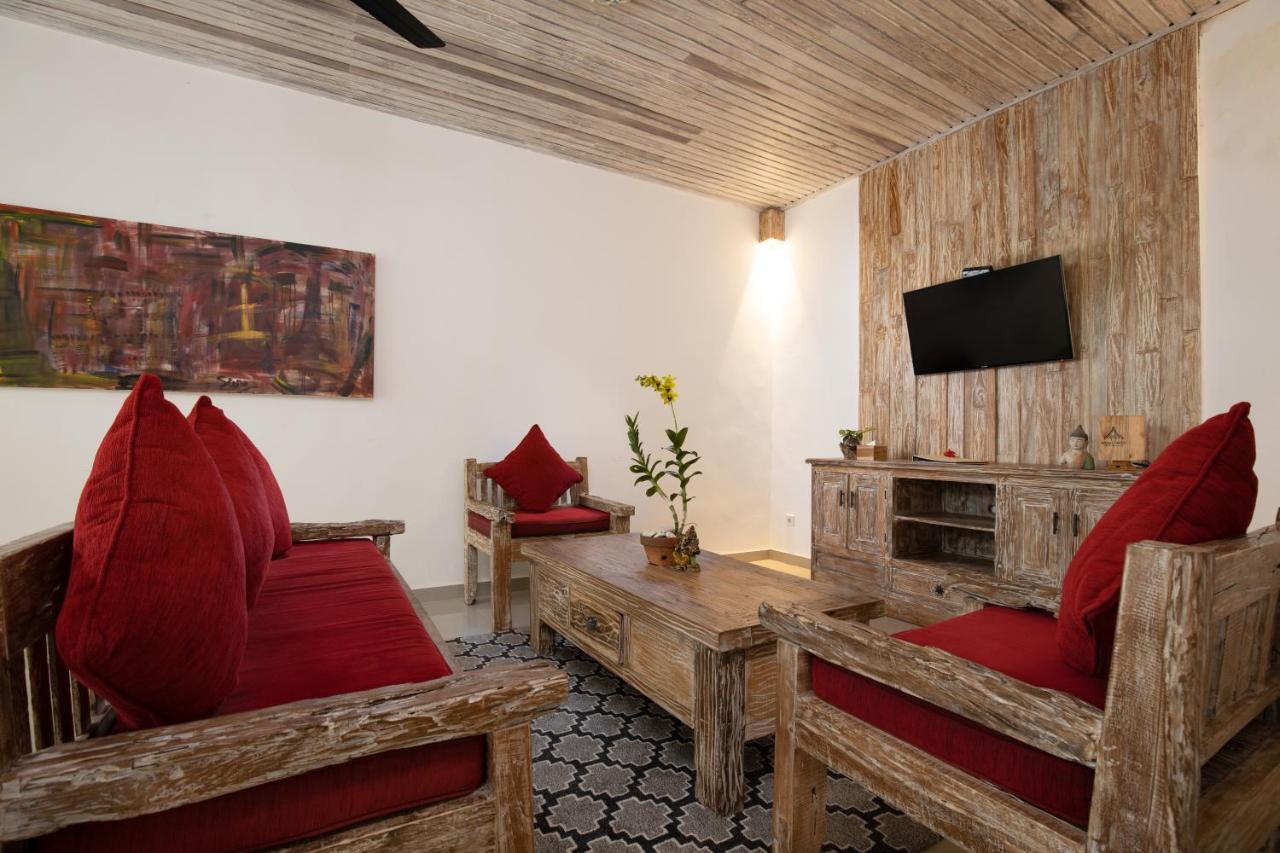 Abian Taksu Suite & Villas เตกากาลัง ภายนอก รูปภาพ