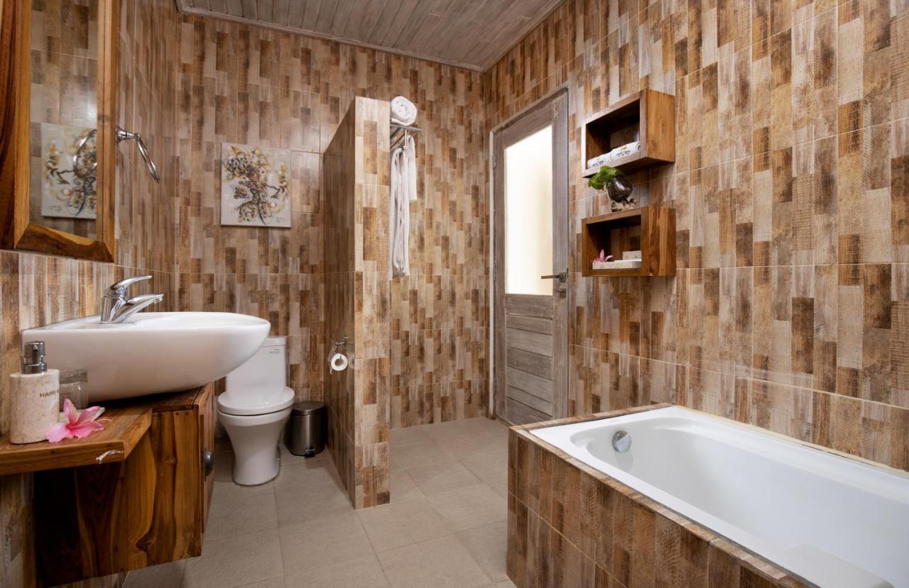 Abian Taksu Suite & Villas เตกากาลัง ภายนอก รูปภาพ