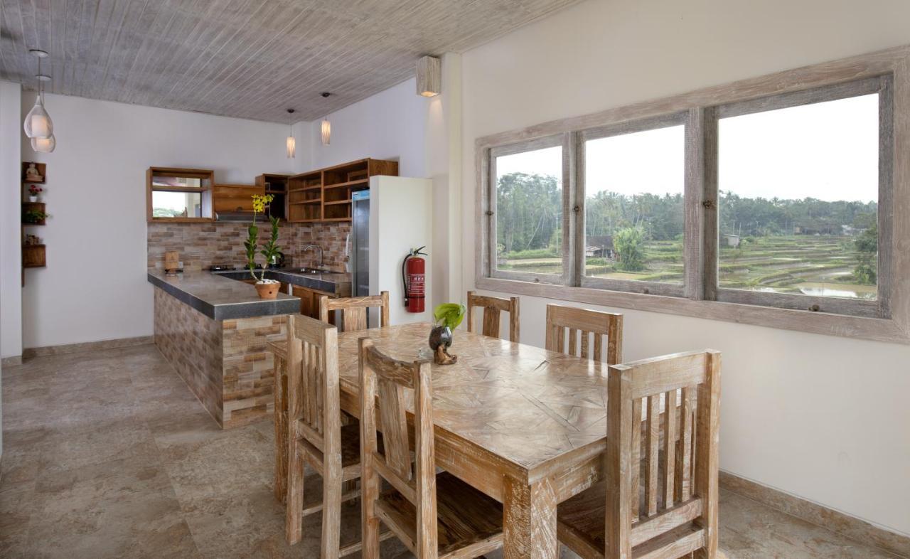 Abian Taksu Suite & Villas เตกากาลัง ภายนอก รูปภาพ