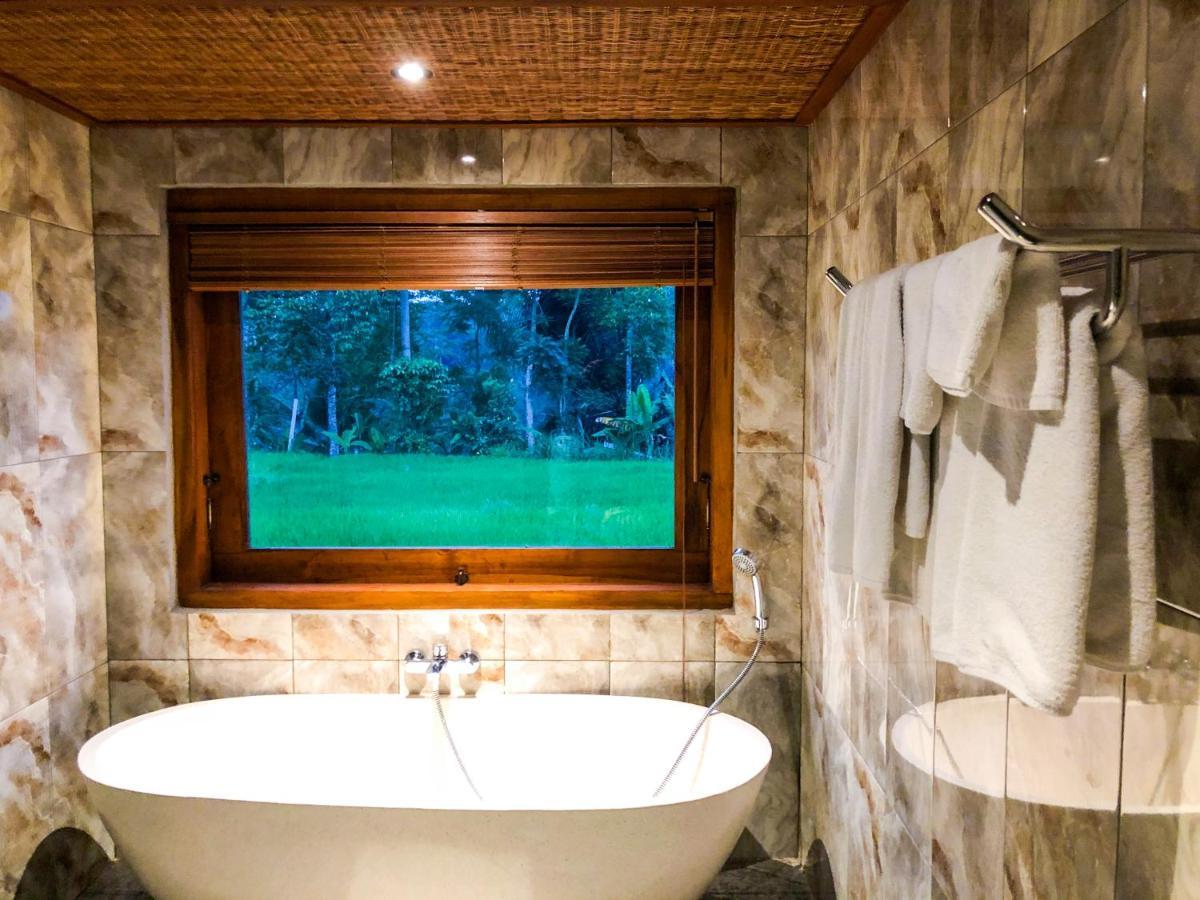 Abian Taksu Suite & Villas เตกากาลัง ภายนอก รูปภาพ